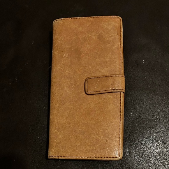 Fossil brown clutch wallet with key detailing preloved condition - Picture 4 of 9